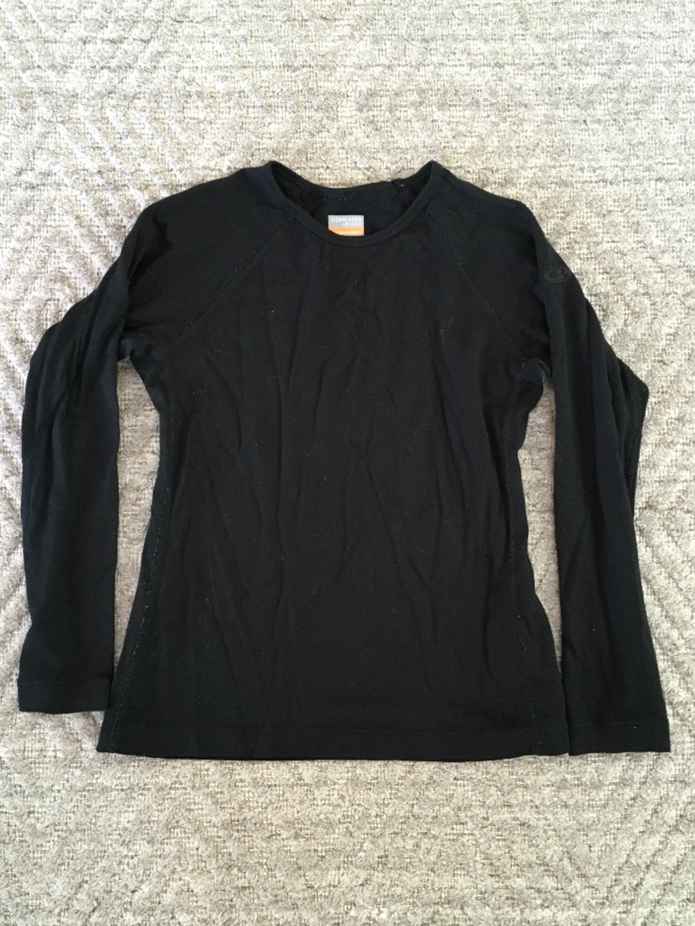 Lightweight icebreaker merino long sleeve base layer